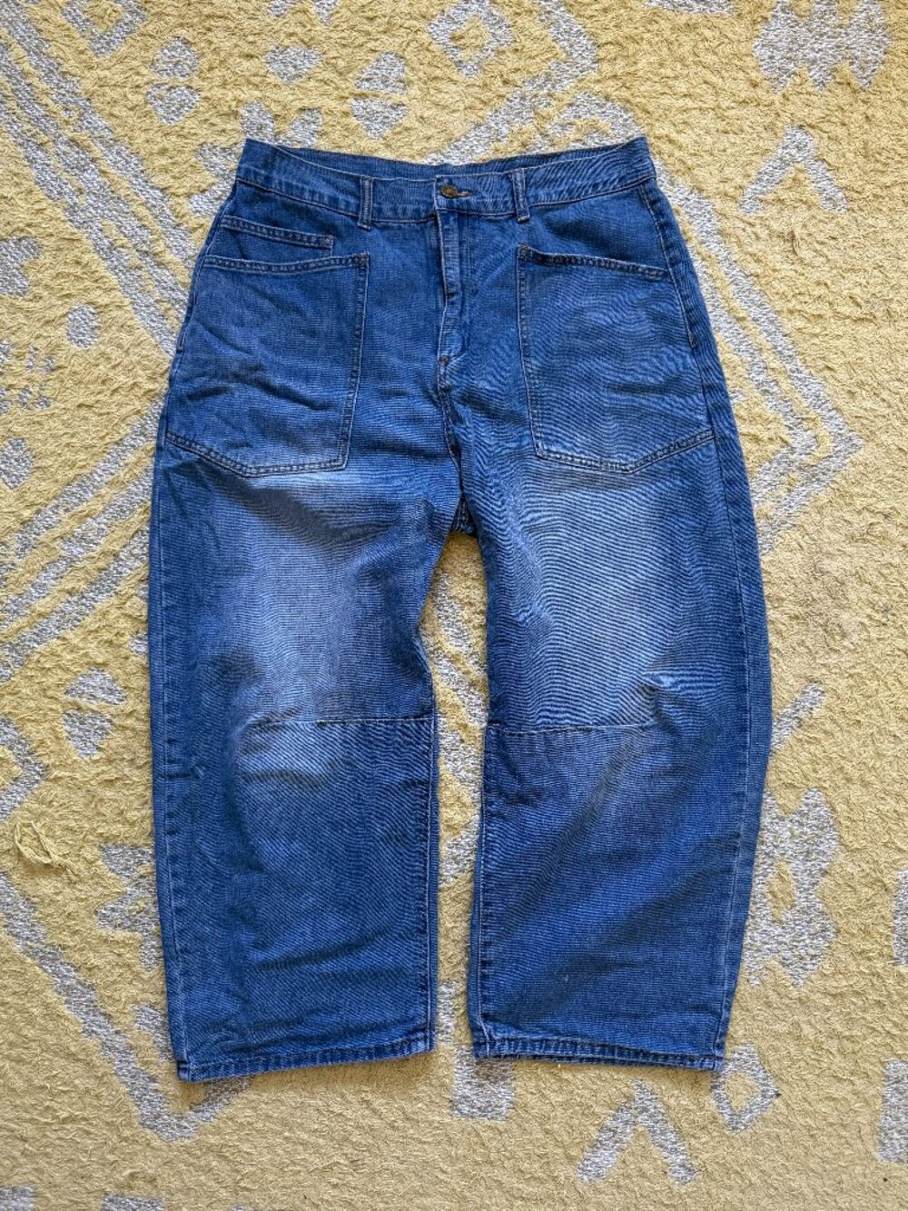 Cropped Barrel Jeans